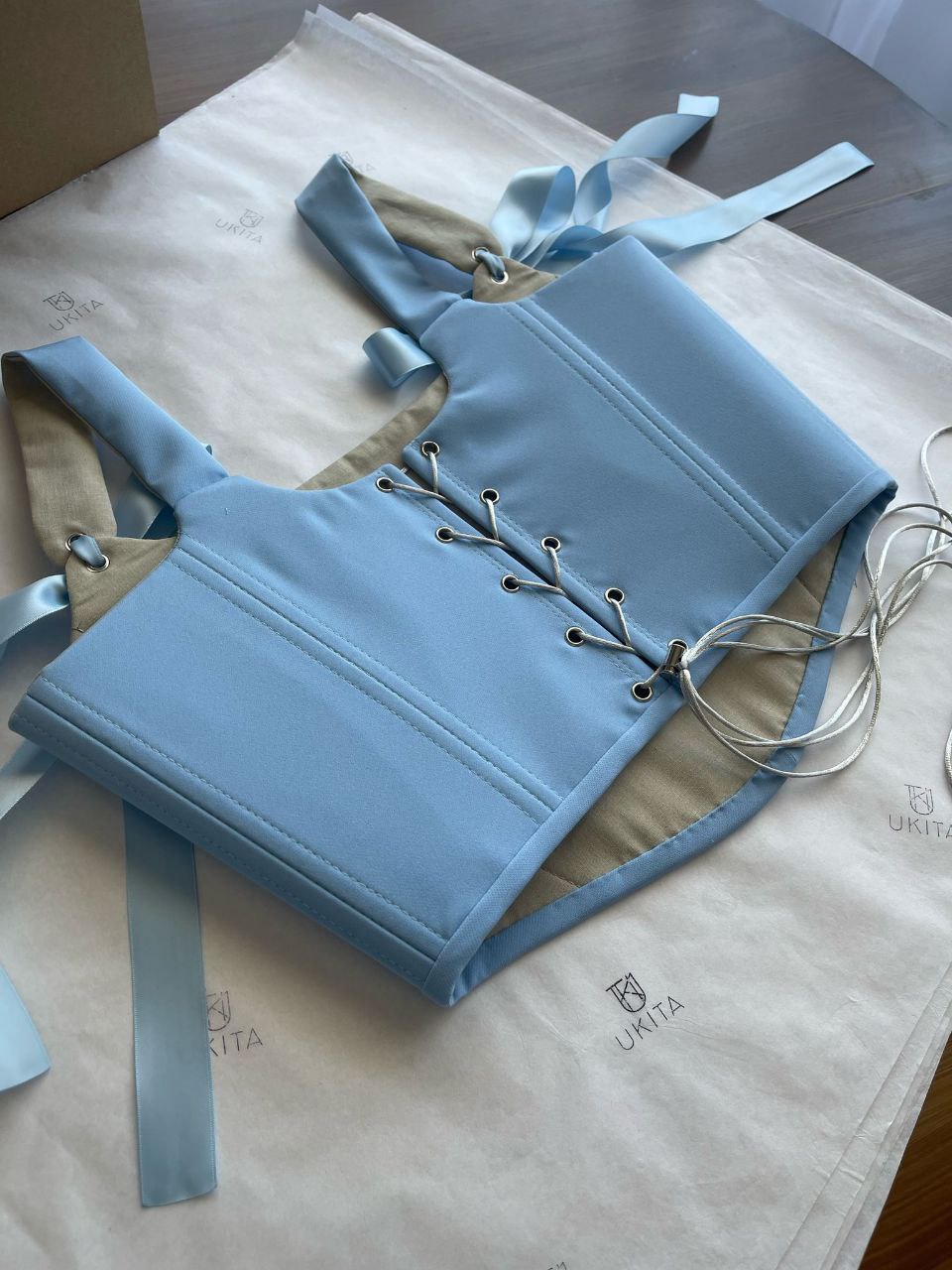 CORSETTO AZZURRO - U K I T A