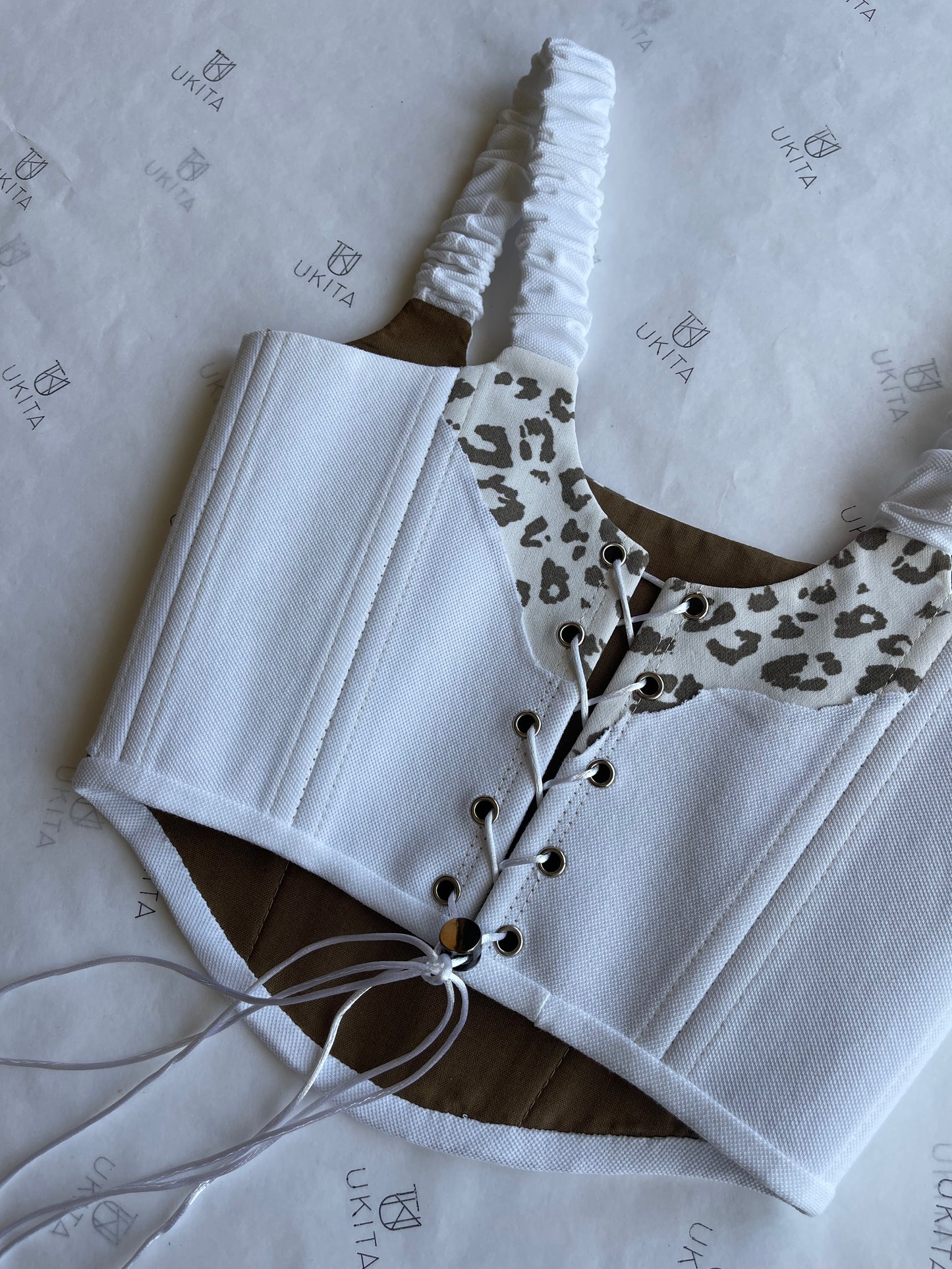 CORSETTO LEOPARD WHITE - U K I T A