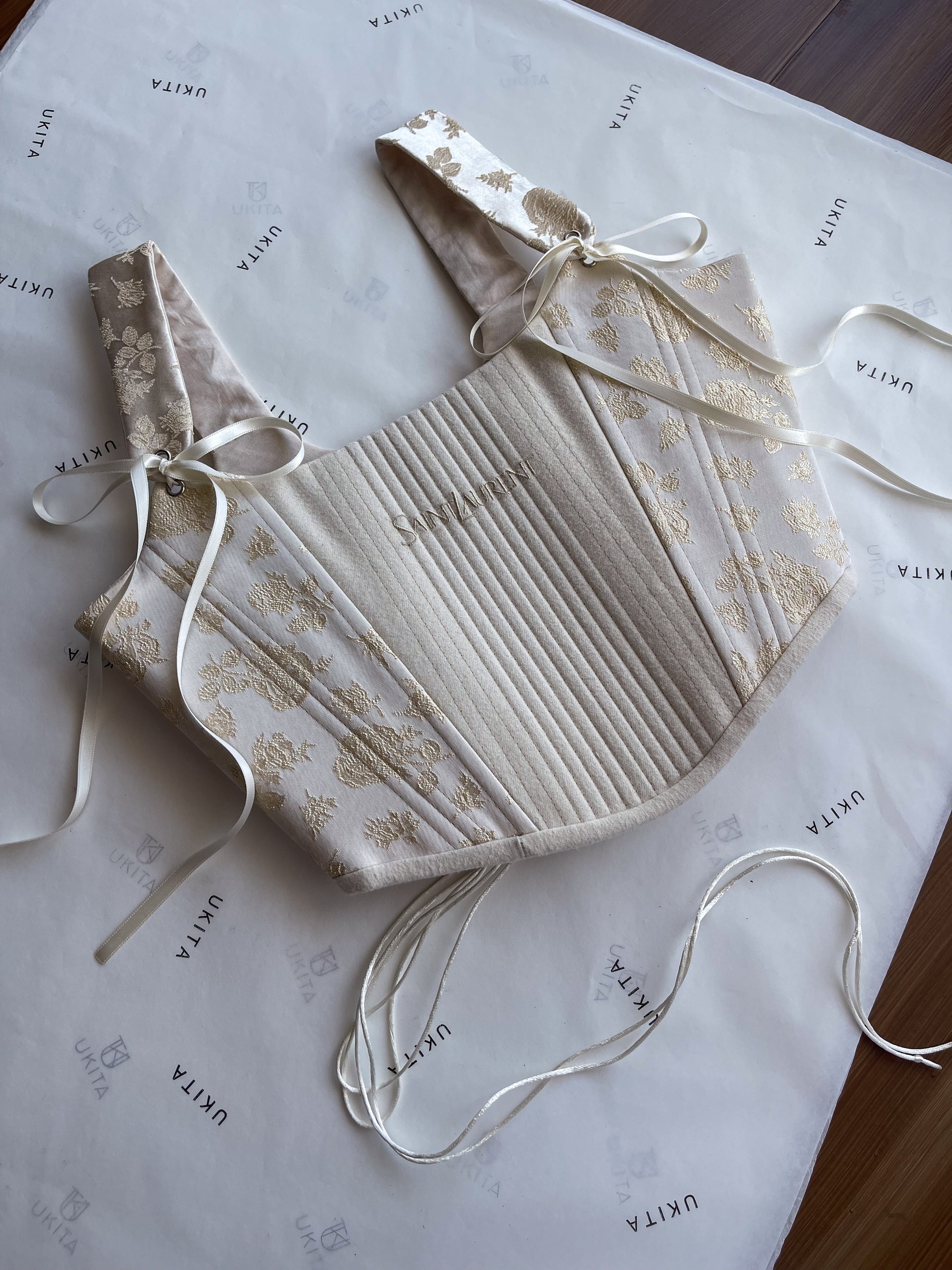 CORSETTO BEIGE - U K I T A